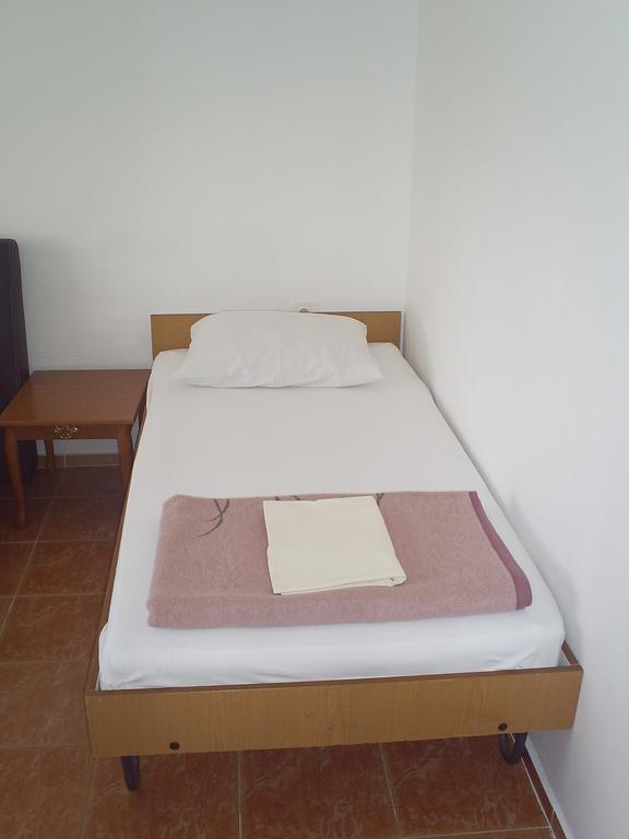 Apartmani Dado Ulcinj Zewnętrze zdjęcie